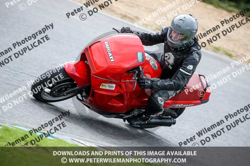 enduro digital images;event digital images;eventdigitalimages;lydden hill;lydden no limits trackday;lydden photographs;lydden trackday photographs;no limits trackdays;peter wileman photography;racing digital images;trackday digital images;trackday photos